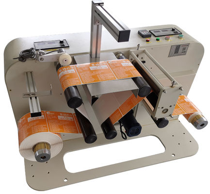 PLC Programmabile Film Slitting Rewinding Machine per l'assunzione automatica di pagamento