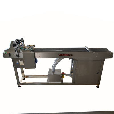 600pcs/min Friction Batch Code Feeder Machine con sistema a vuoto