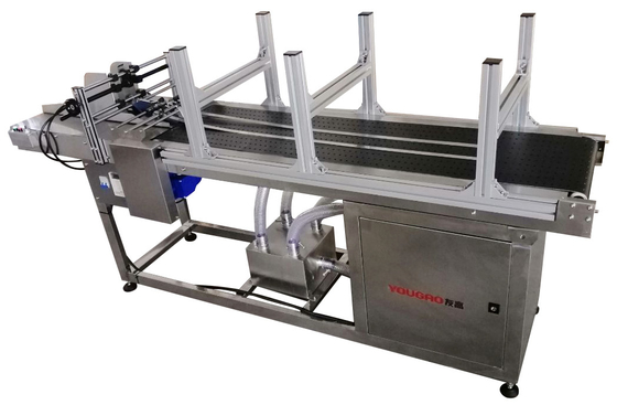 Apparecchiatura di adsorbimento a vuoto automatico per sacchetti di plastica